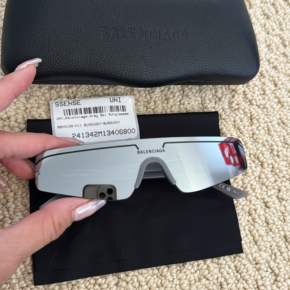 Balenciaga sunglasses - Picture 3 of 11